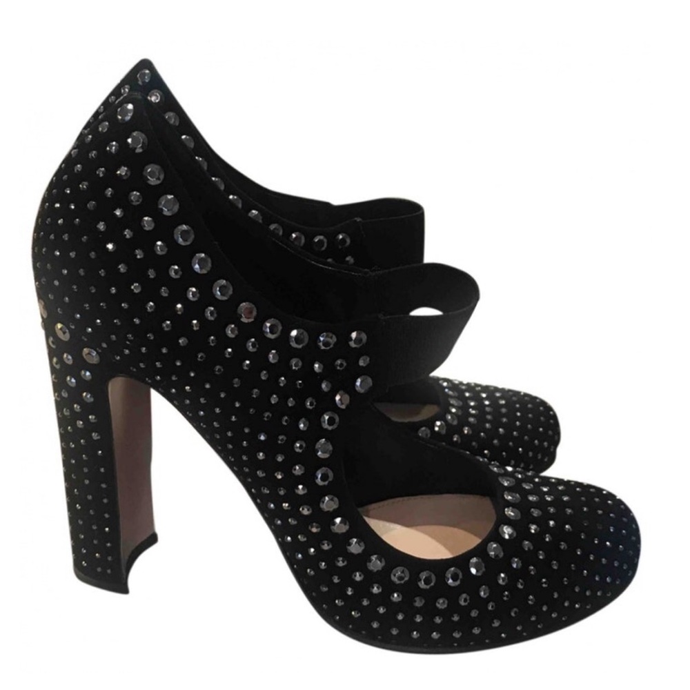 🖤 PRADA Mary Jane Heels 🖤